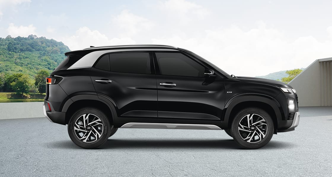 Hyundai Creta side profile showing the compact SUV proportions