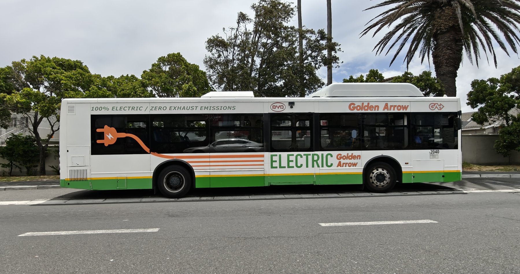 A Golden Arrow BYD electric bus in Cape Town