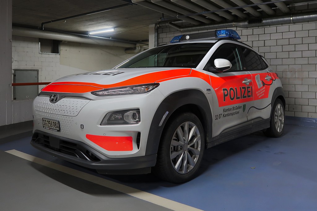 Hyundai Kona Electric vs Toyota Fortuner 2.8 GD-6 — South Africa 2026